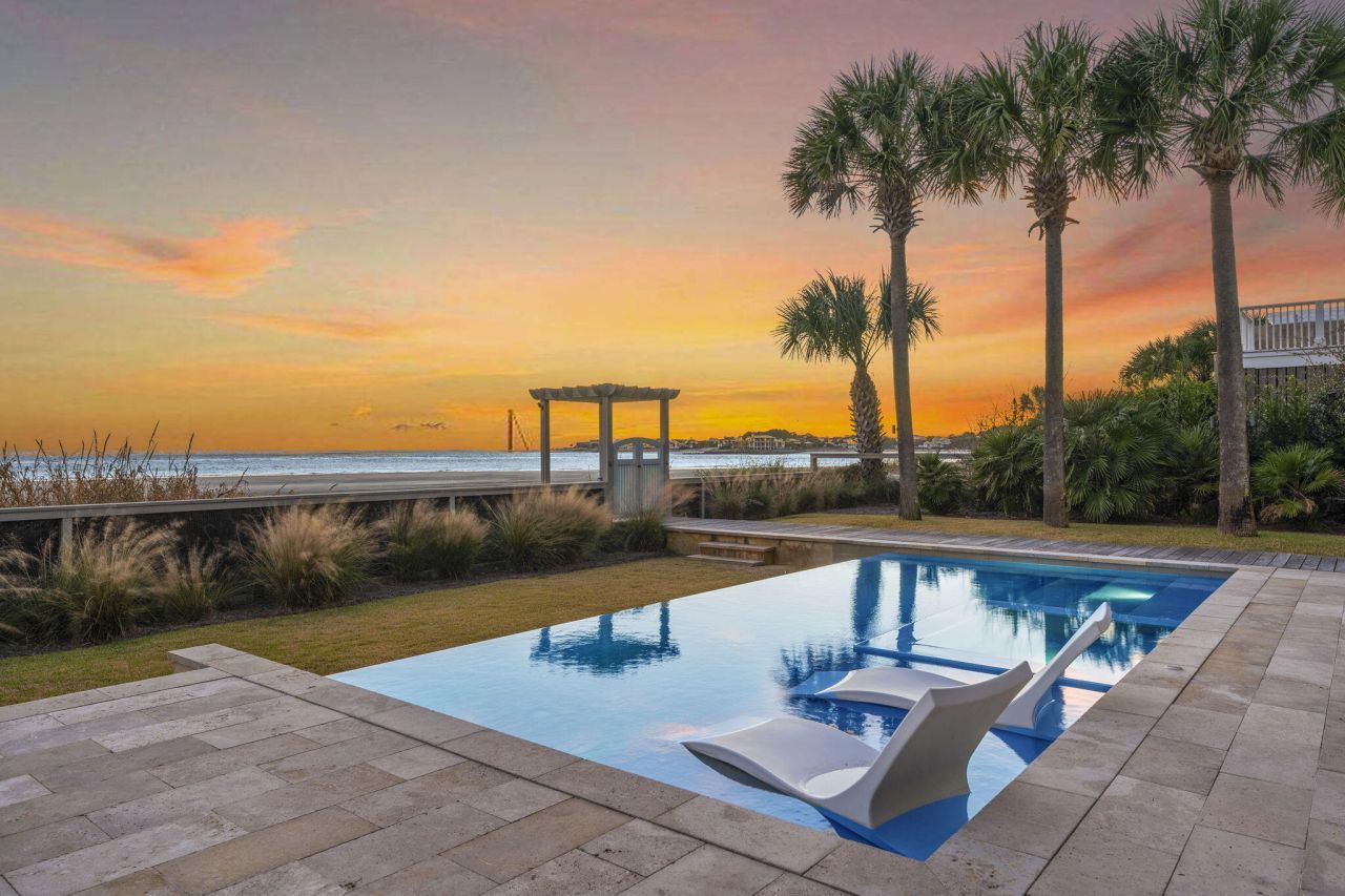 116 Ocean Boulevard Photo 102