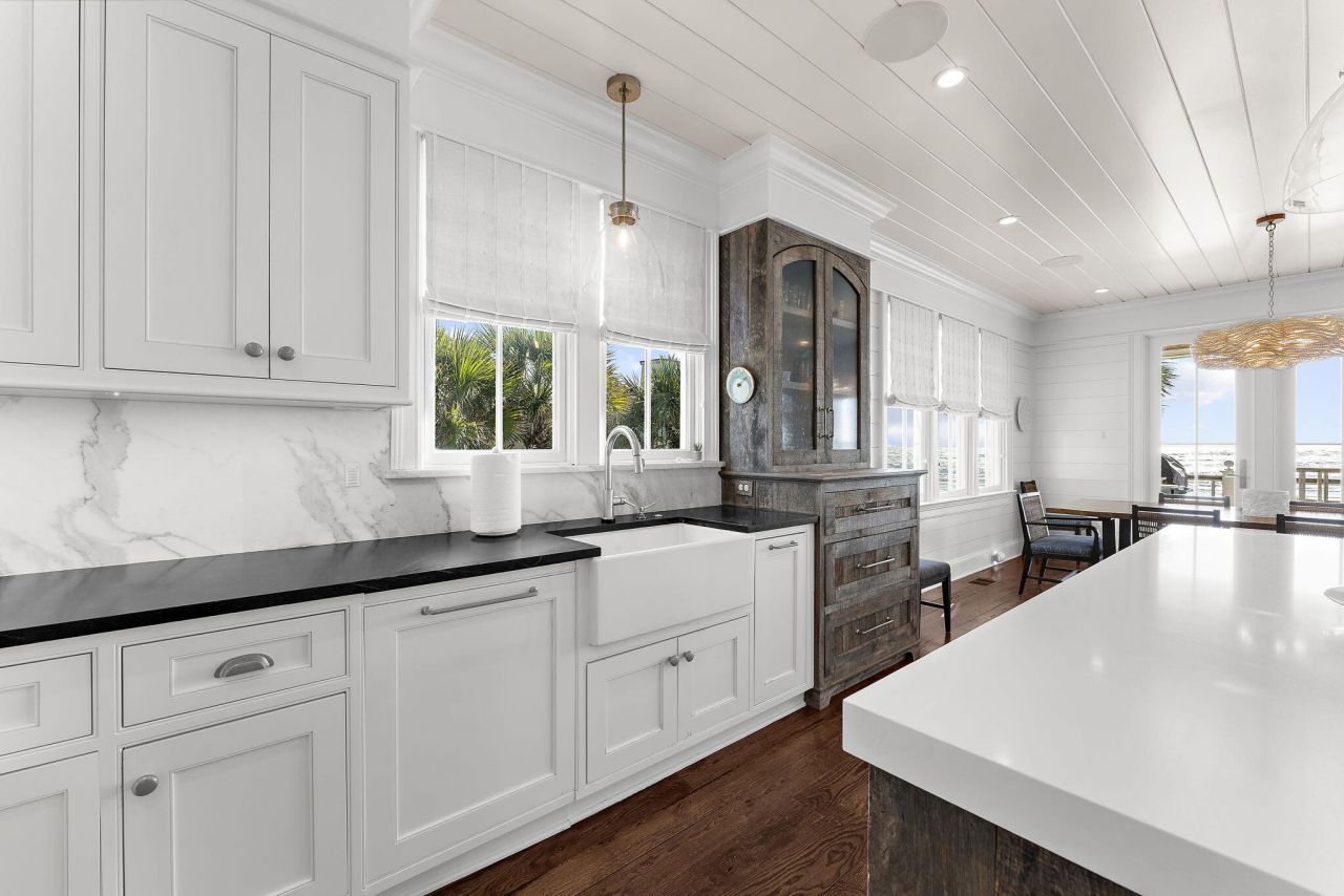 116 Ocean Boulevard Photo 25