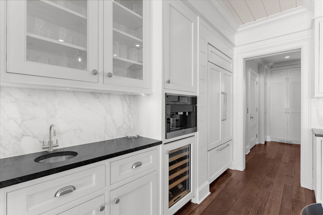 116 Ocean Boulevard Photo 28