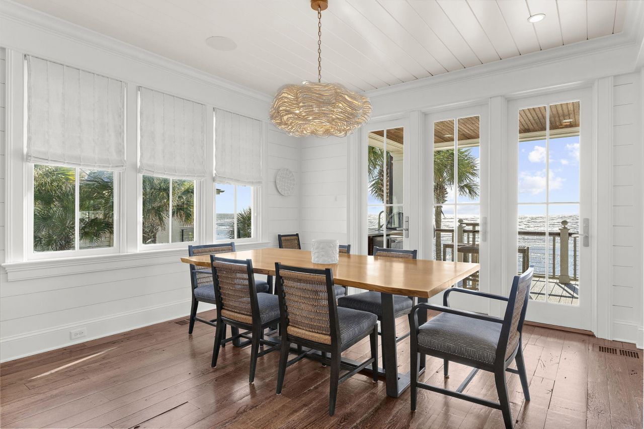 116 Ocean Boulevard Photo 31