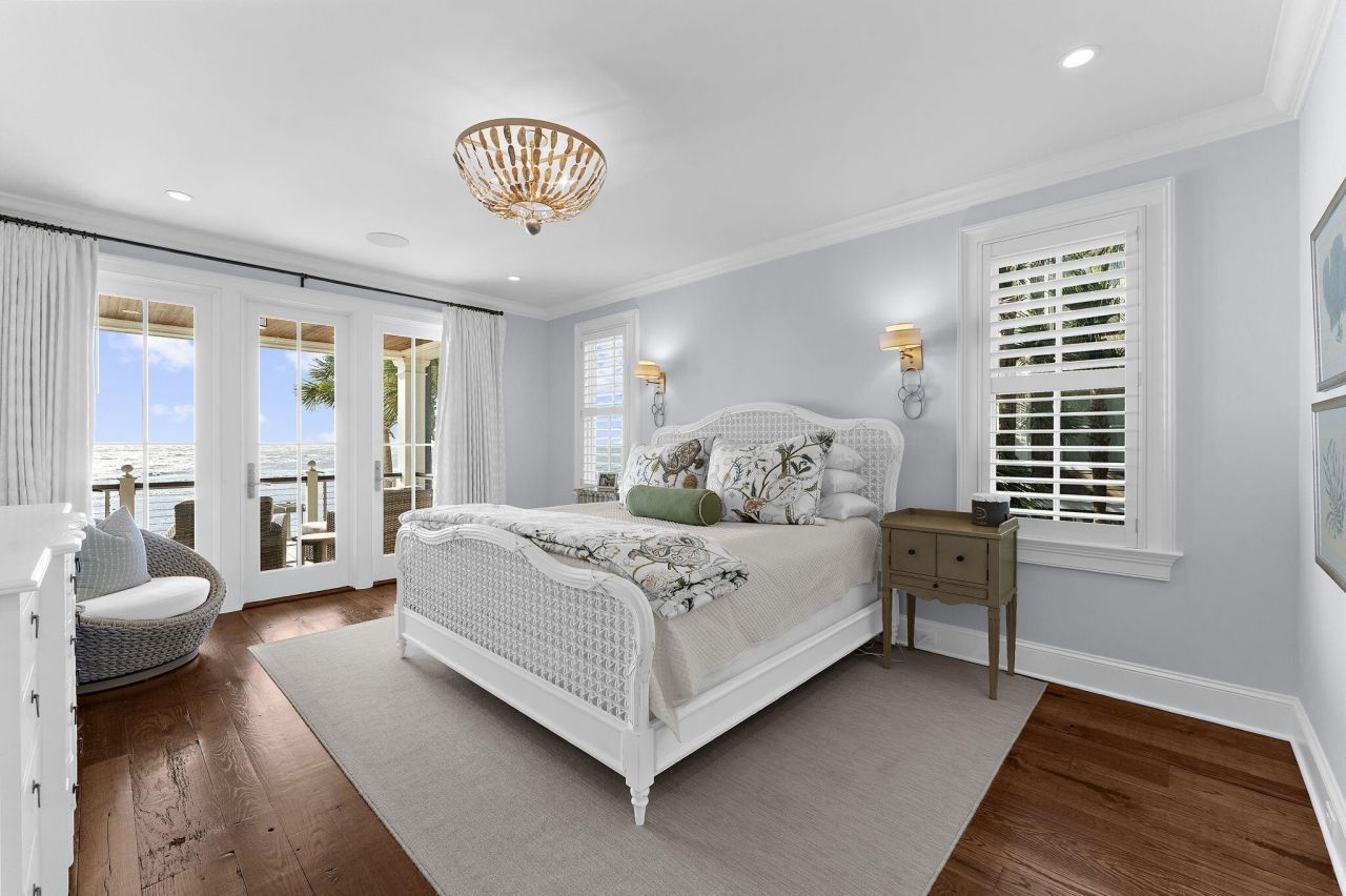 116 Ocean Boulevard Photo 38