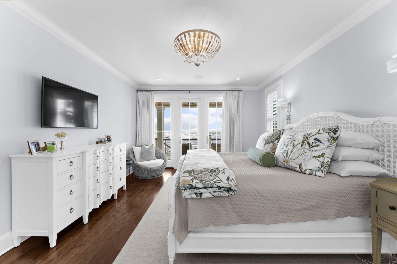 116 Ocean Boulevard Photo 39