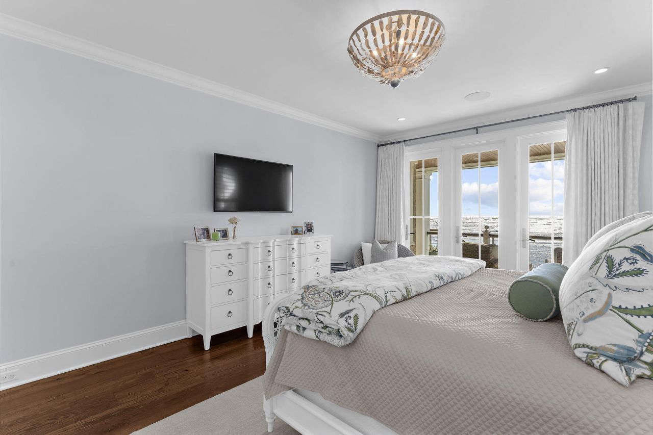 116 Ocean Boulevard Photo 40