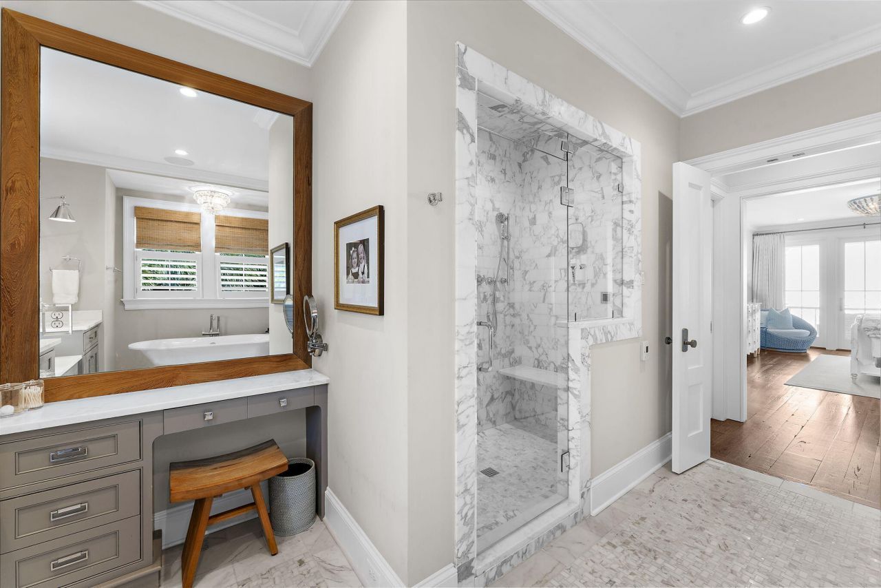 116 Ocean Boulevard Photo 44