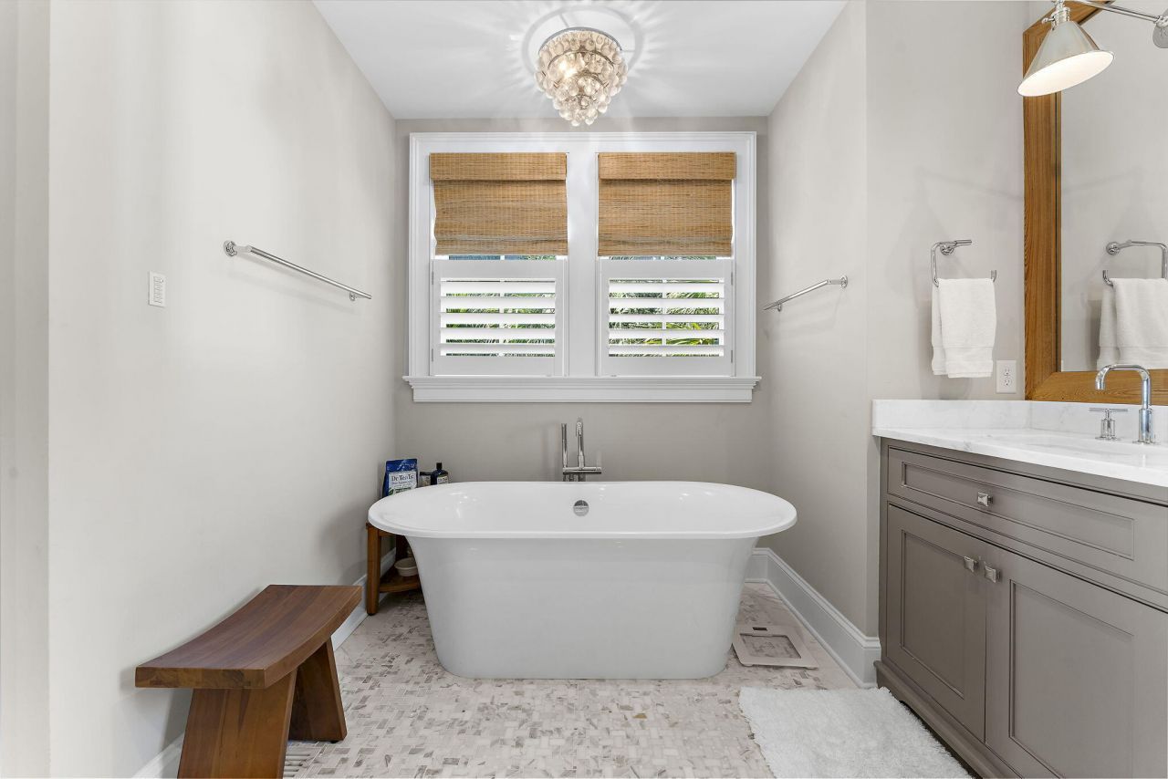 116 Ocean Boulevard Photo 47