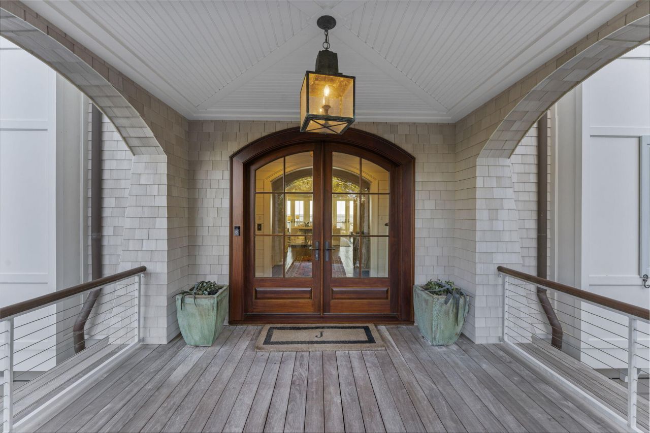 116 Ocean Boulevard Photo 7