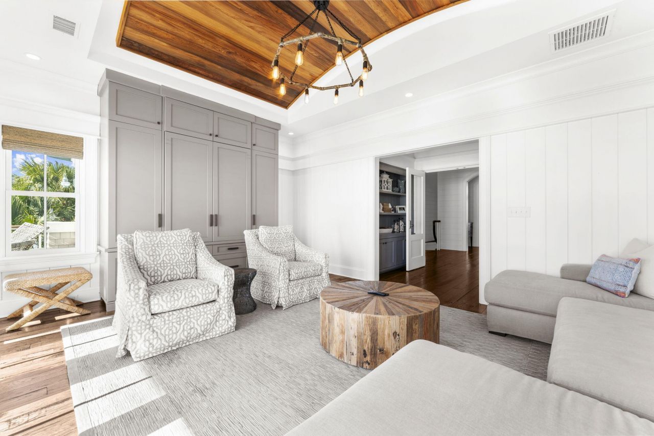 116 Ocean Boulevard Photo 71