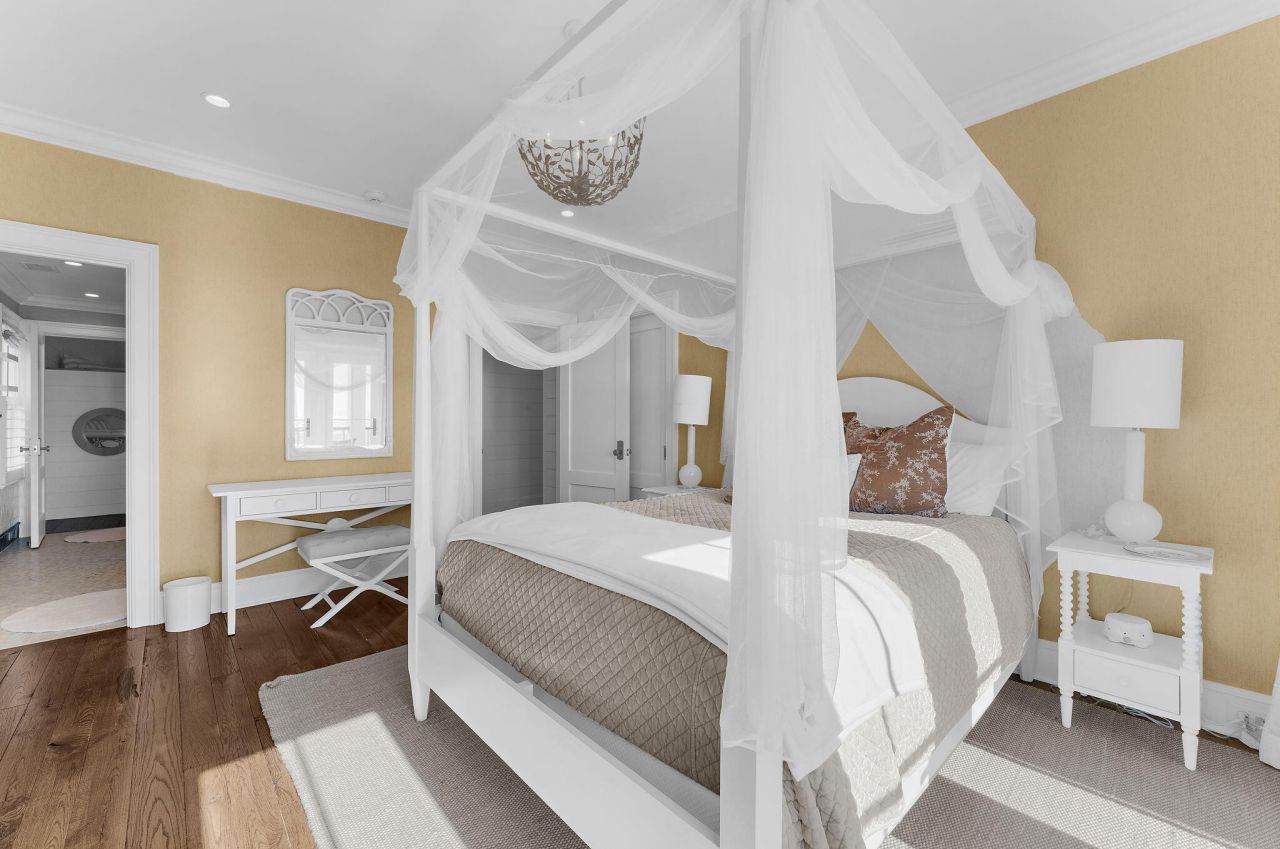 116 Ocean Boulevard Photo 88