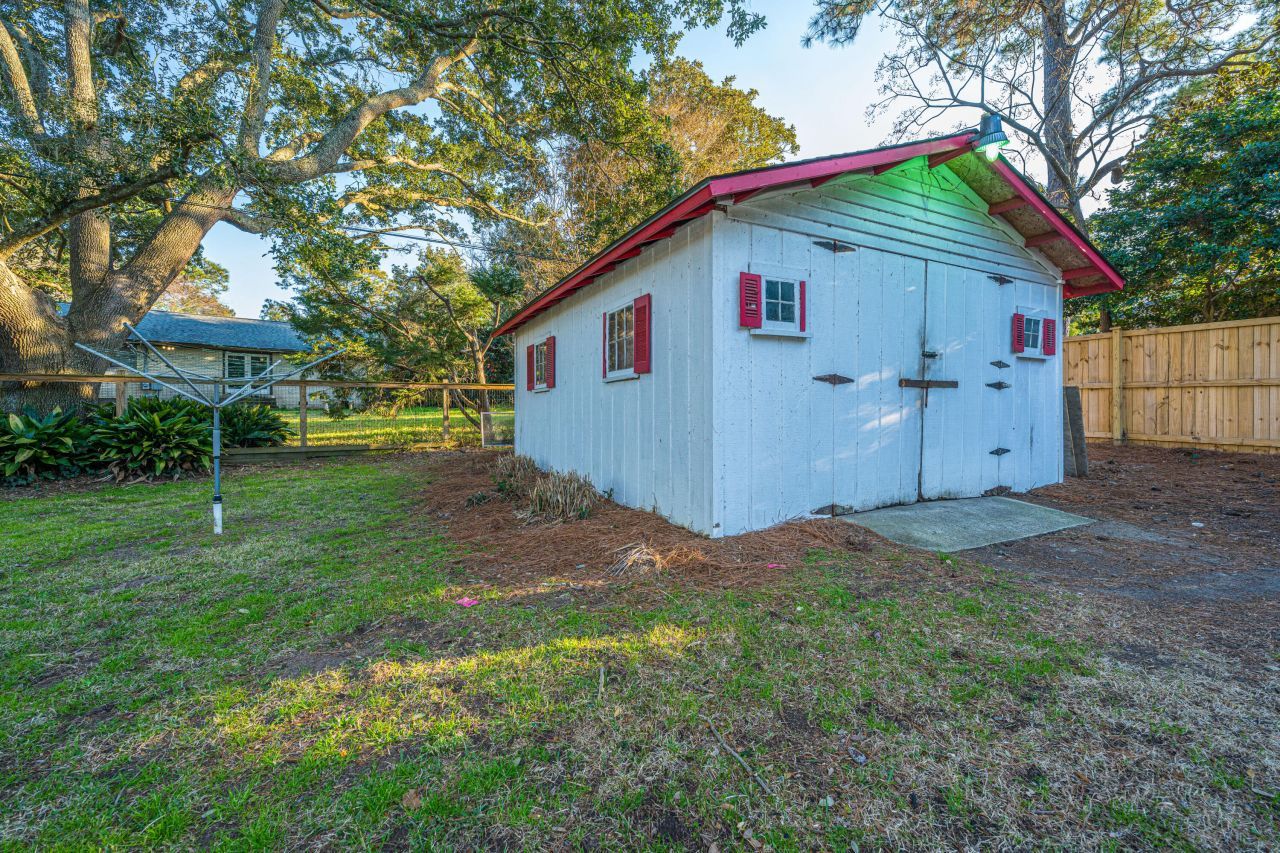 716 Waites Drive Photo 32