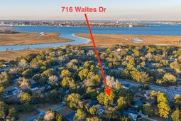 716 Waites Drive photo 4
