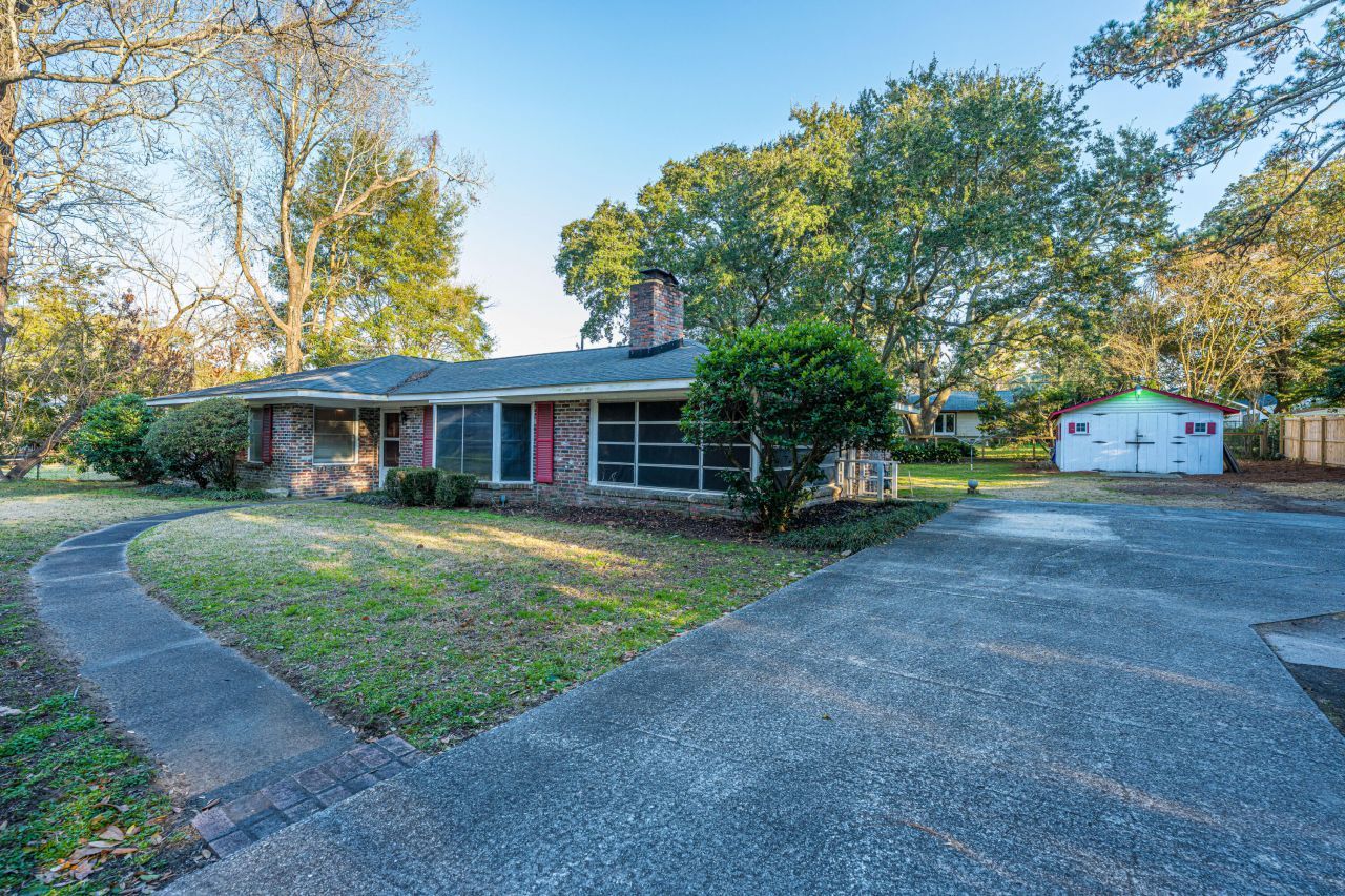 716 Waites Drive Photo 6