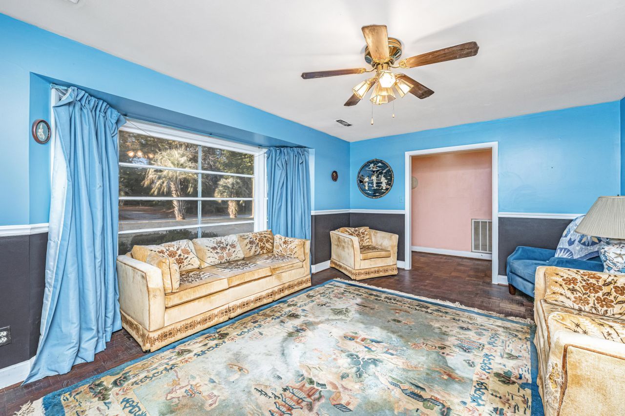 716 Waites Drive Photo 8