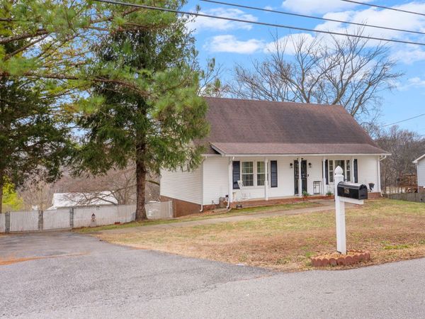 718 Jace Dr, Clarksville, TN 37040