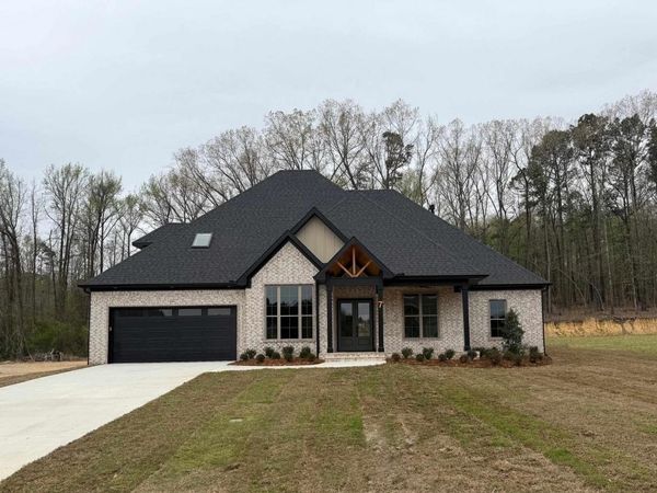 7 West Lake Lane, Little Rock, AR 72210