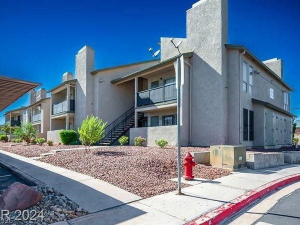 2981 Country Manor Lane , Unit 9, Las Vegas, NV 89115