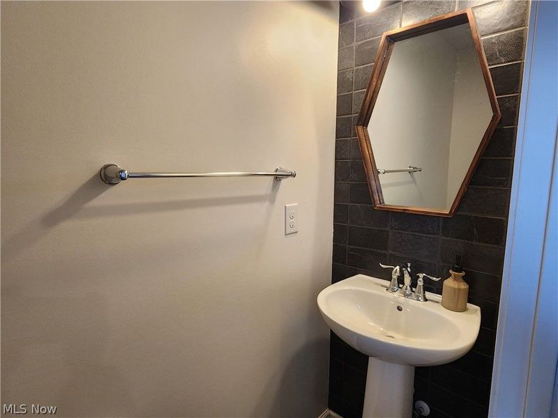 1977 S Ashwood Lane, Painesville Township, OH 44077 Photo 14