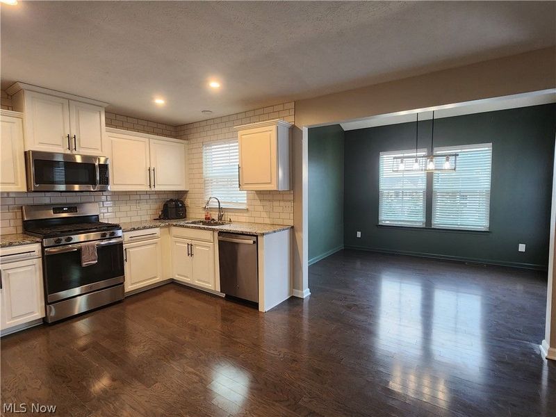 1977 S Ashwood Lane, Painesville Township, OH 44077 Photo 5