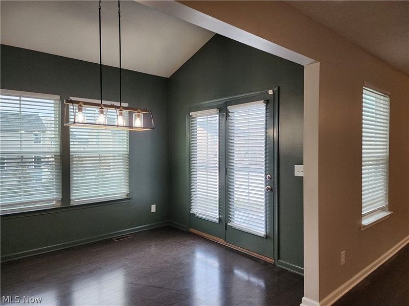 1977 S Ashwood Lane, Painesville Township, OH 44077 Photo 9