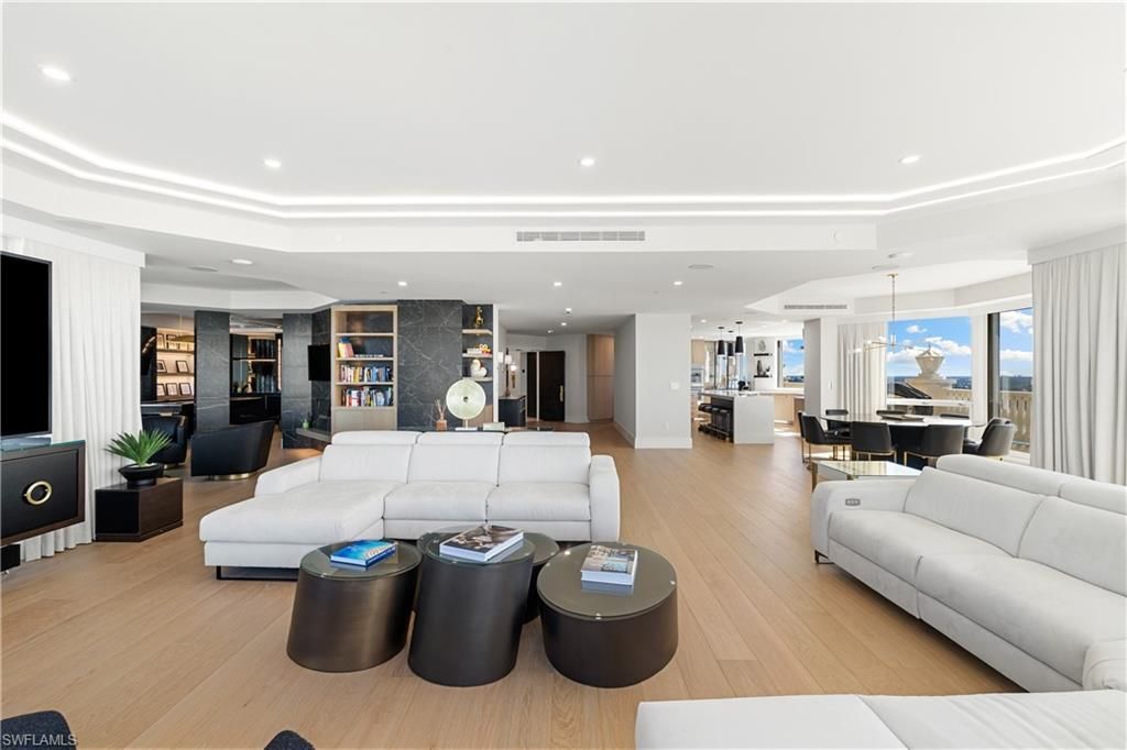 4021 Gulf Shore Blvd N, Unit 11, Naples, FL 34103 Photo