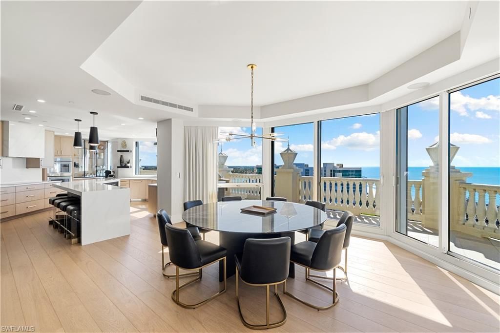 4021 Gulf Shore Blvd N, Unit 11, Naples, FL 34103 Photo