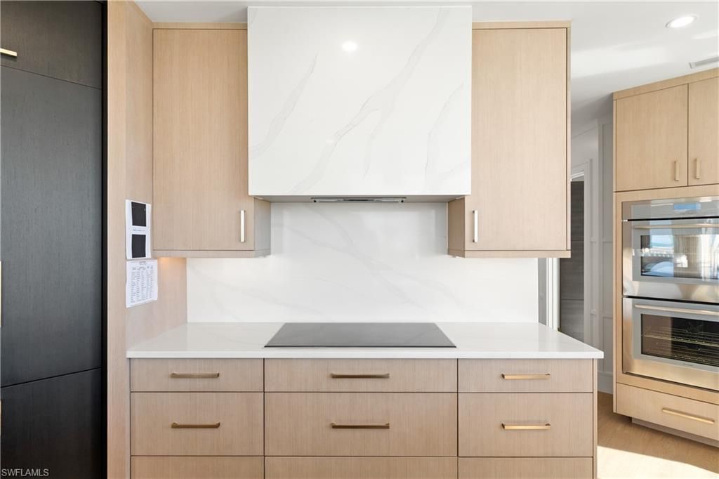 4021 Gulf Shore Blvd N, Unit 11, Naples, FL 34103 Photo
