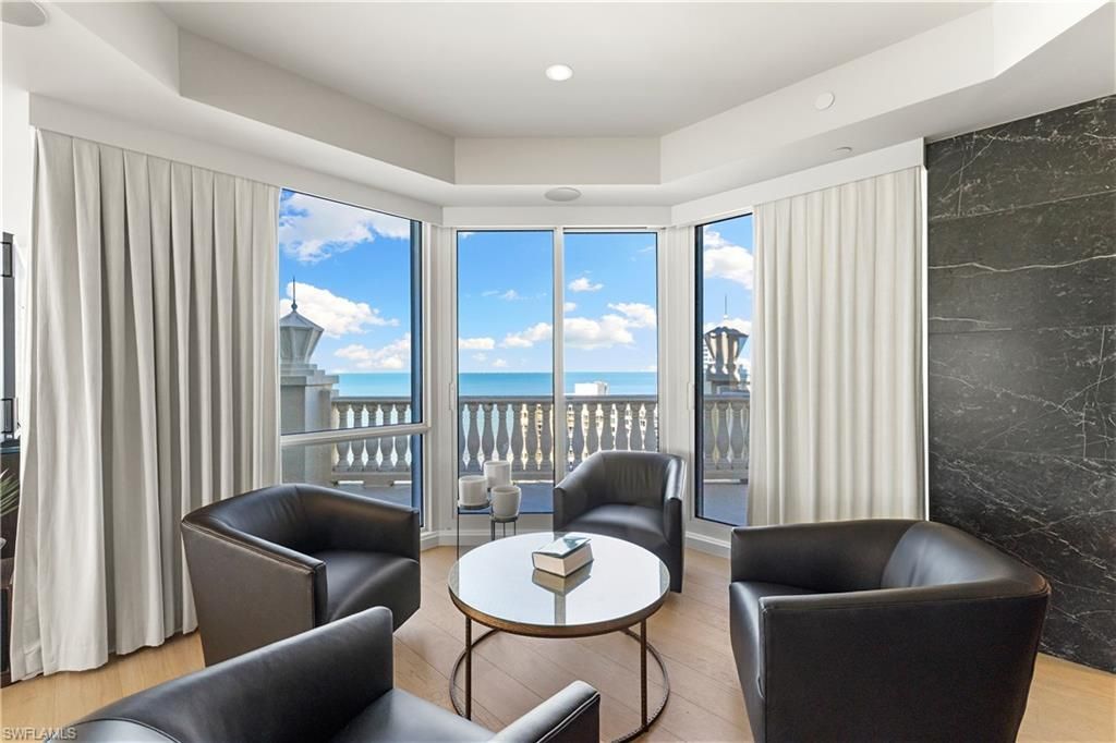 4021 Gulf Shore Blvd N, Unit 11, Naples, FL 34103 Photo