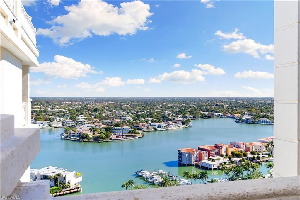 4021 Gulf Shore Blvd N, Unit 11, Naples, FL 34103 Photo