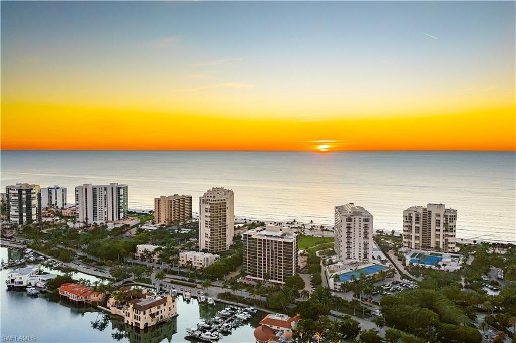 4021 Gulf Shore Blvd N, Unit 11, Naples, FL 34103 Photo