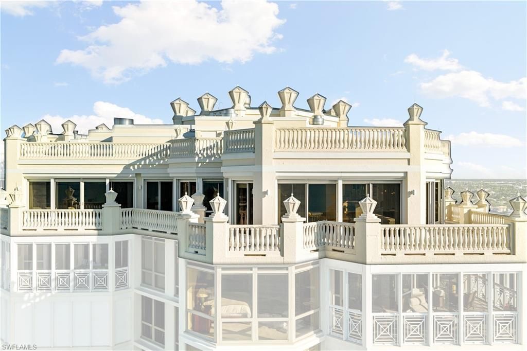 4021 Gulf Shore Blvd N, Unit 11, Naples, FL 34103 Photo