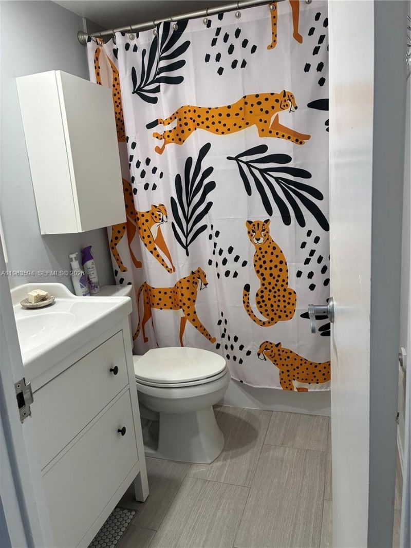 1985 S Ocean Dr, Unit 15M, Hallandale Beach, FL 33009 Photo