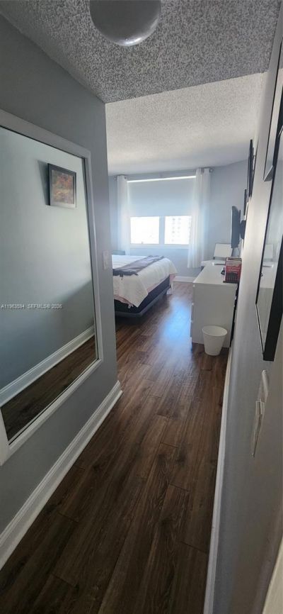 1985 S Ocean Dr, Unit 15M, Hallandale Beach, FL 33009 Photo