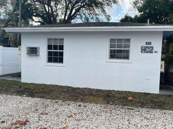 800 SE 15th St, Unit 1, Fort Lauderdale, FL 33316