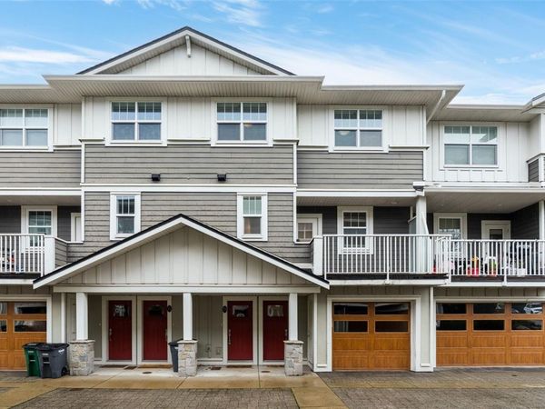 3356 Whittier Ave, Unit 13, Saanich, BC V8Z 3P9