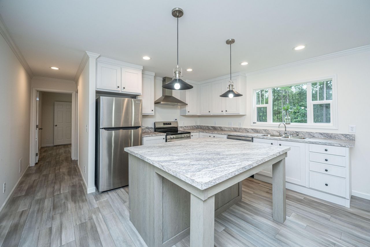 204 Wyman Road Photo 12