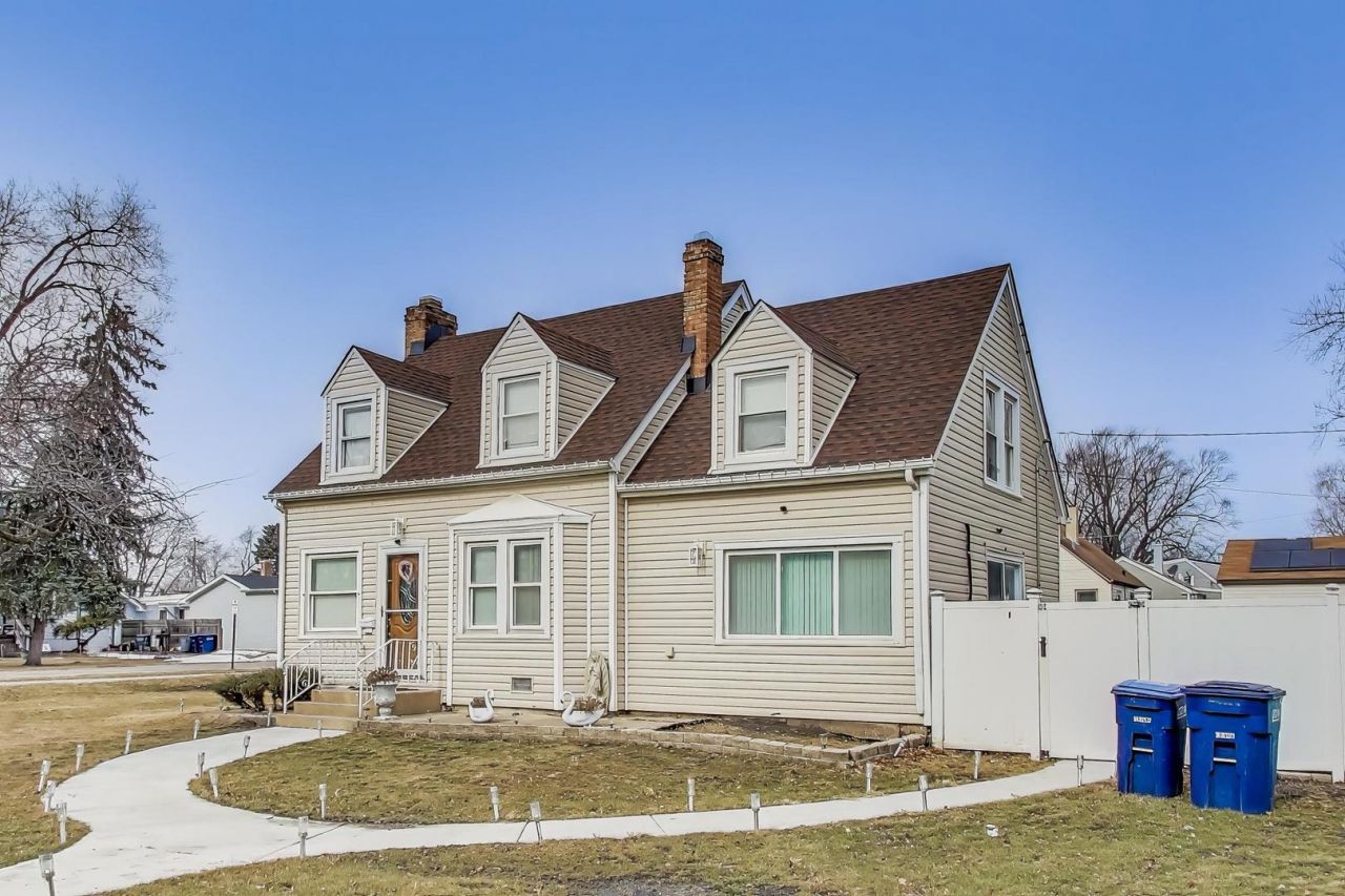 150 Country Club Drive, Northlake, IL 60164 Main Photo