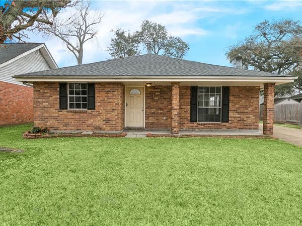 233 ORMOND VILLAGE Drive, Destrehan, LA 70047