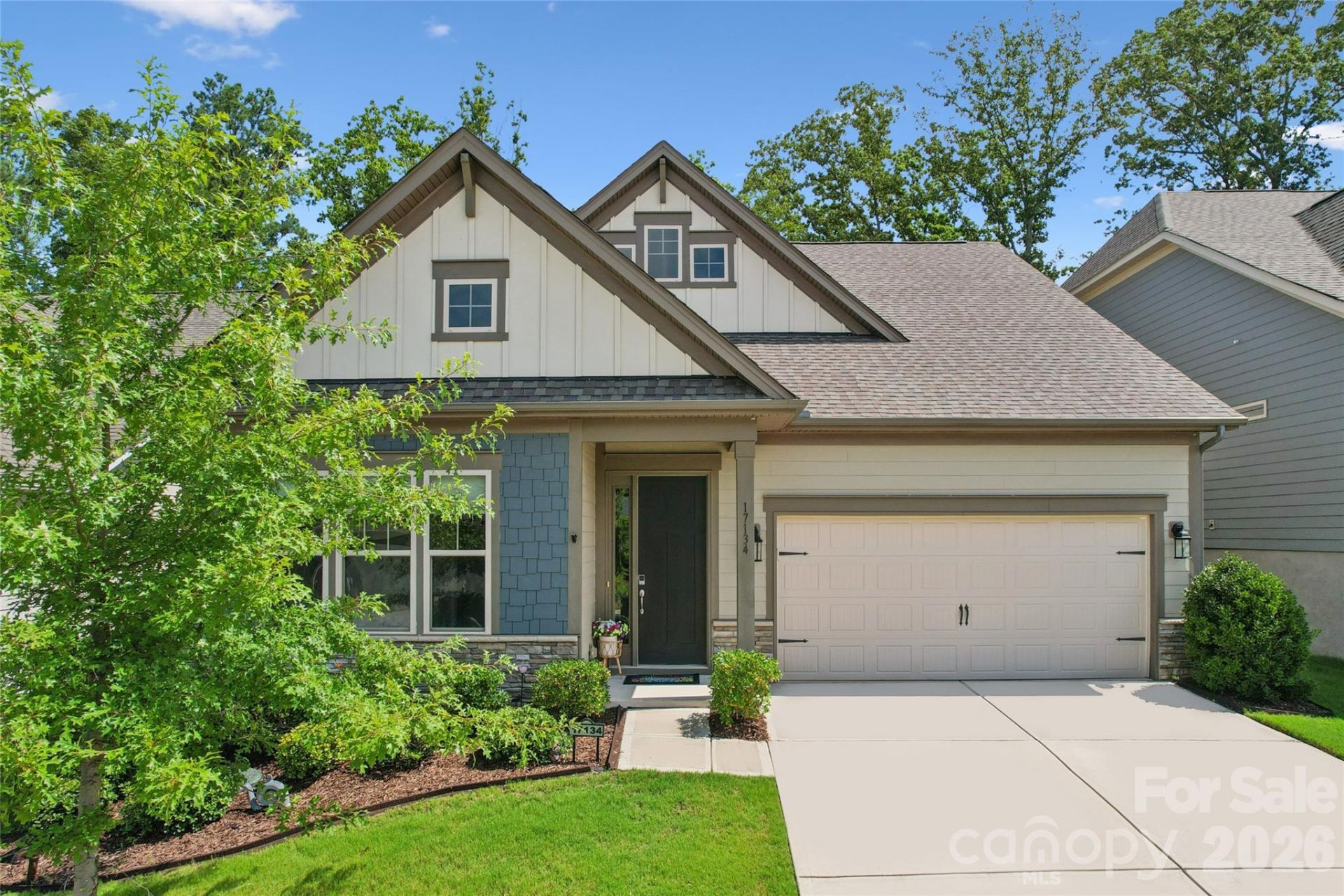 17134 Sand Bank Road, Charlotte, NC 28278 Main Photo