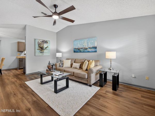 6246 ALFREDO Drive W, Jacksonville, FL 32244