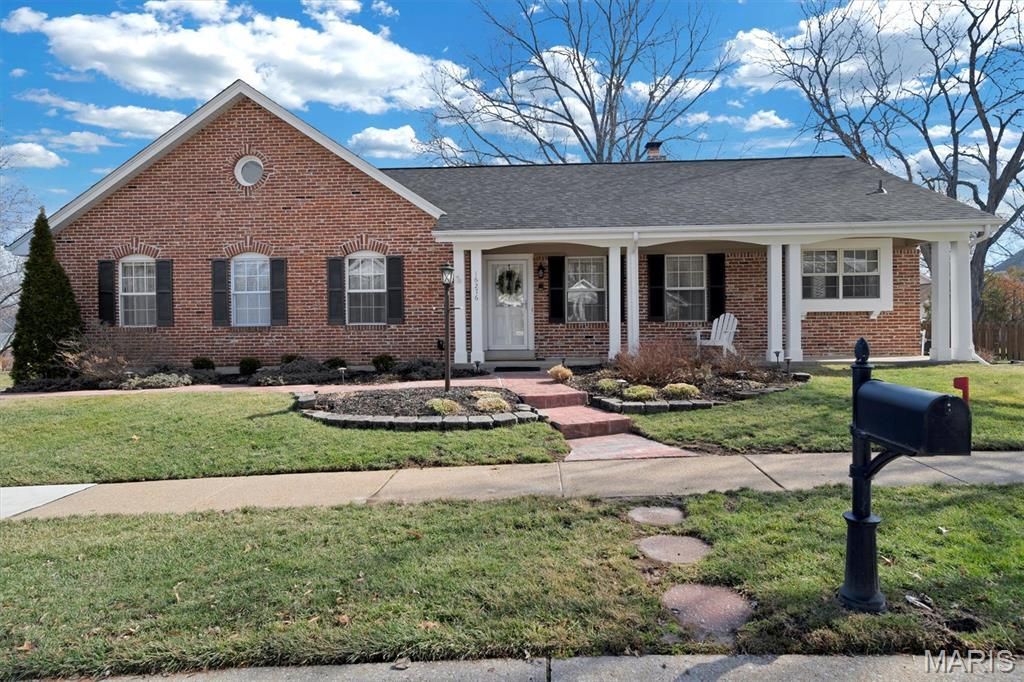 16276 Windfall Ridge Drive, Chesterfield, MO 63005 Main Photo