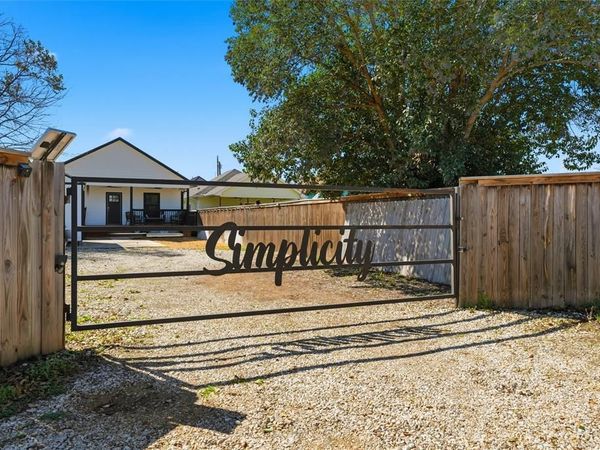 714 S 9th Street, Waco, TX 76706