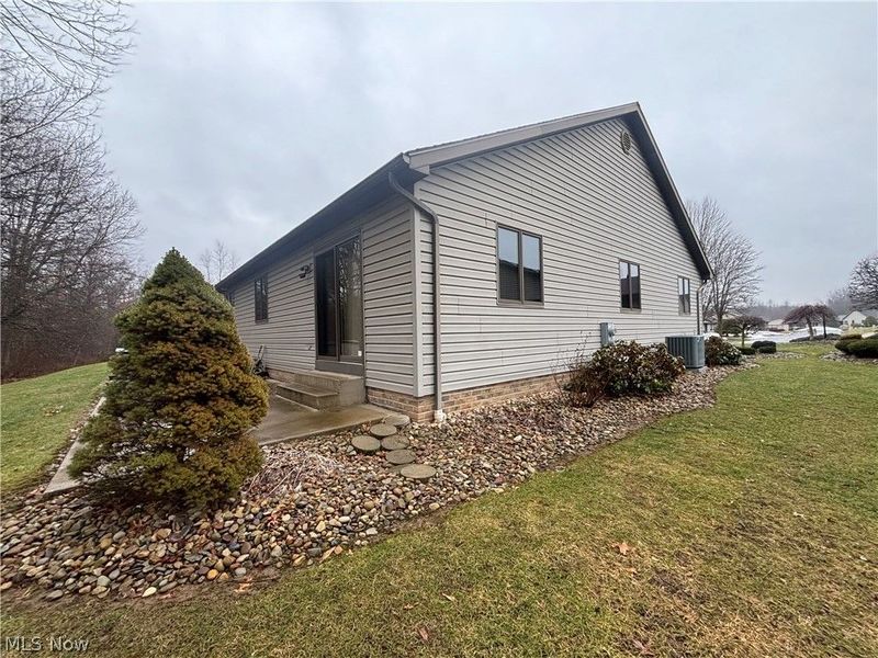 4175 Fawn Trail NE, Unit A, Warren, OH 44483 Photo 38