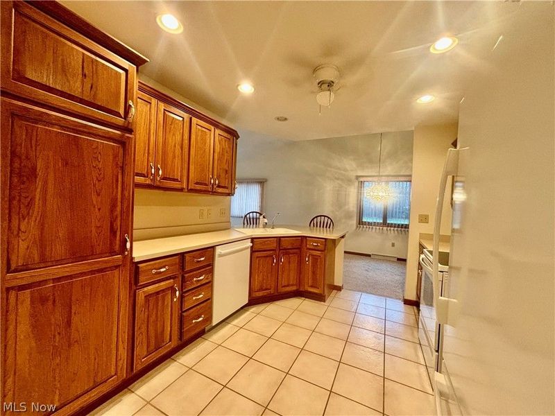 4175 Fawn Trail NE, Unit A, Warren, OH 44483 Photo 6