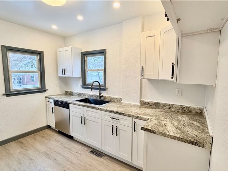 320 Para Avenue, Akron, OH 44305 Photo 3