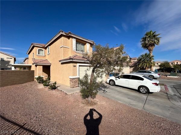 6558 Diamondhead Creek Court, Las Vegas, NV 89122