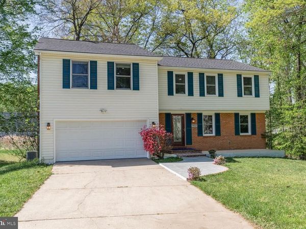 7937 FREEHOLLOW DRIVE, FALLS CHURCH, VA 22042