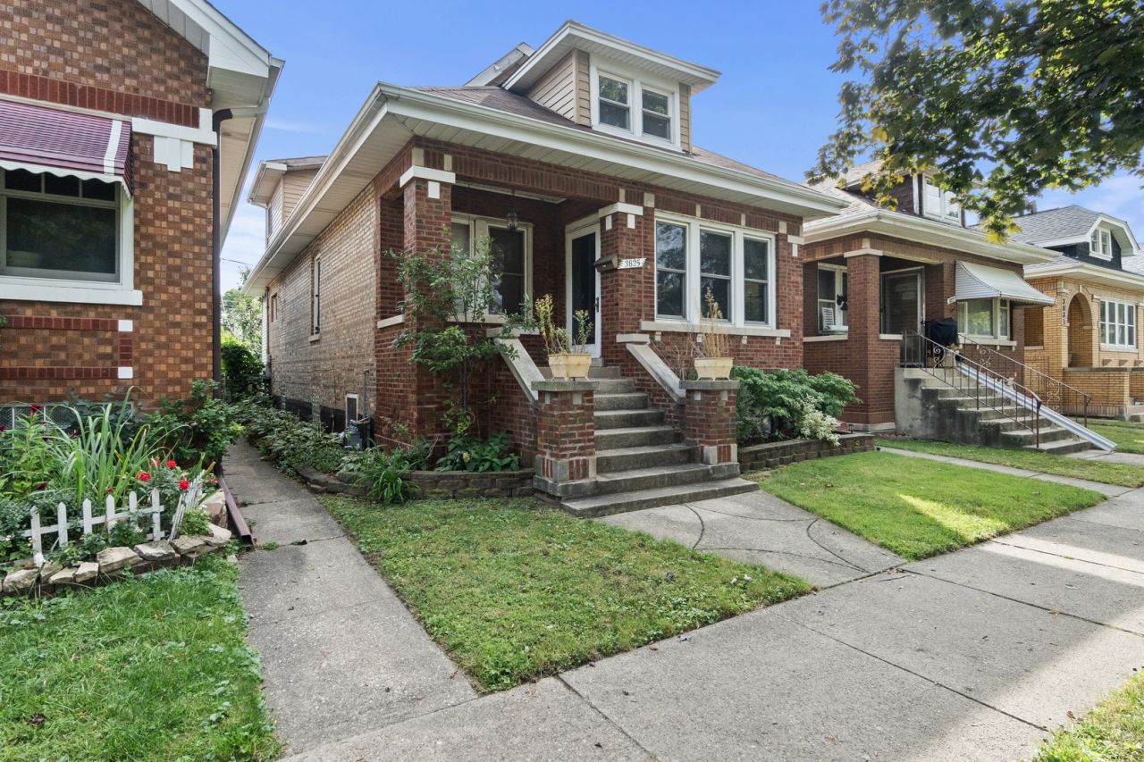 3825 Kenilworth Avenue, Berwyn, IL 60402 Main Photo