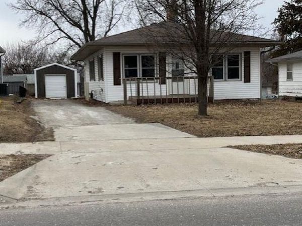 2110 Drake Avenue, Centerville, IA 52544
