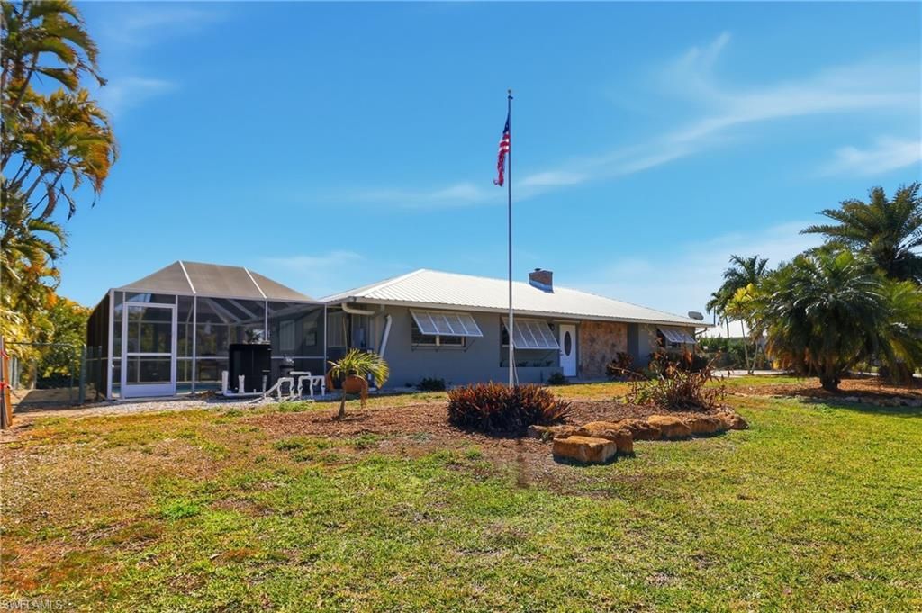 2740 Sanibel Blvd, Saint James City, FL 33956 Photo