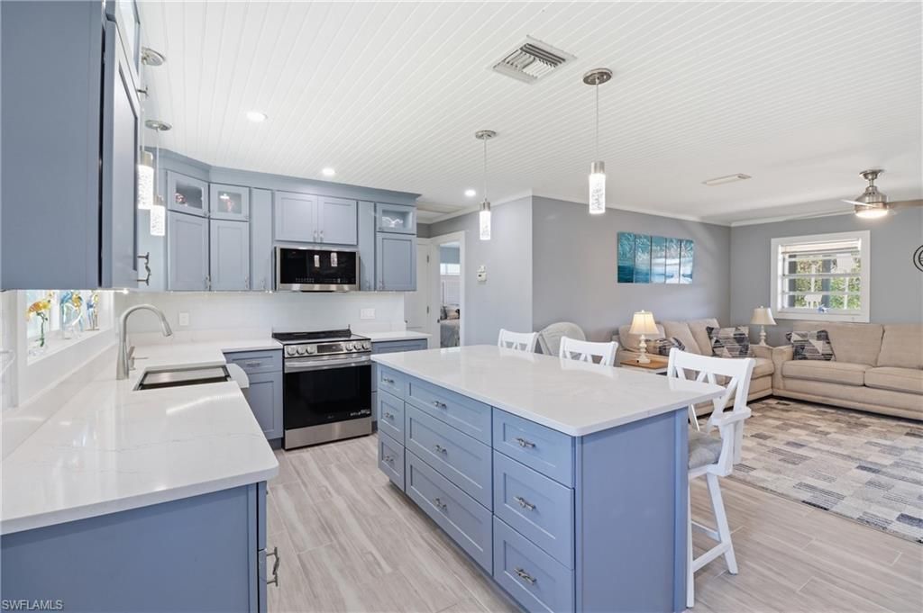 2740 Sanibel Blvd, Saint James City, FL 33956 Photo