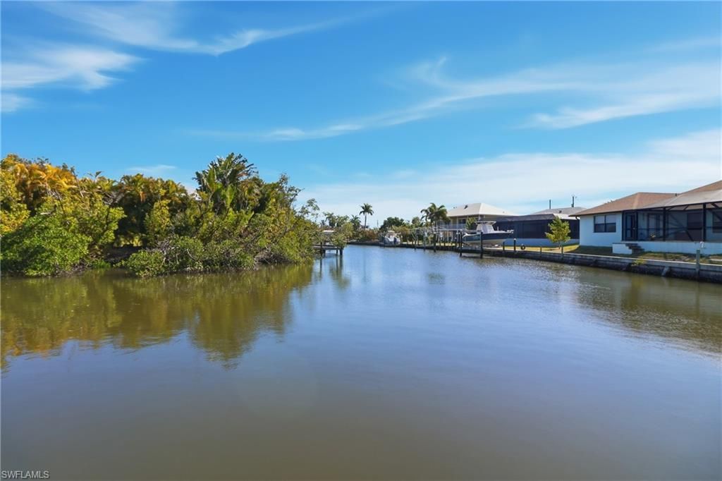 2740 Sanibel Blvd, Saint James City, FL 33956 Photo